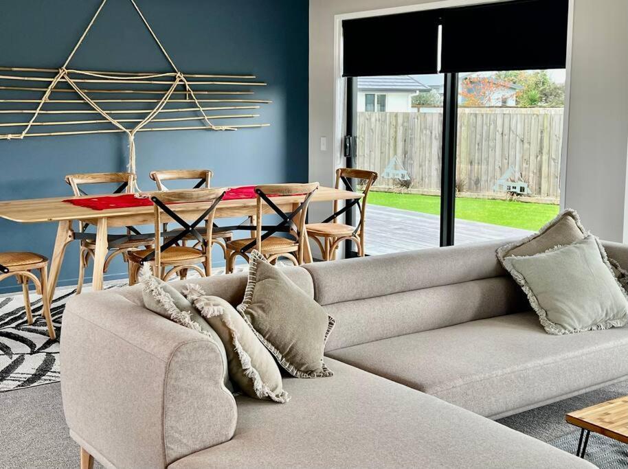 Miss Eastons Whare Villa Westport Exteriör bild